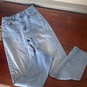 AE curvy mom jeans long